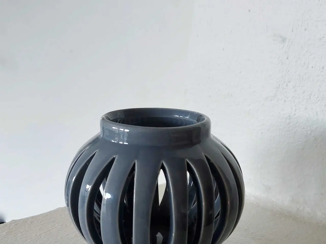 Billede 4 - Sød blå grå keramiklanterne / lysestage