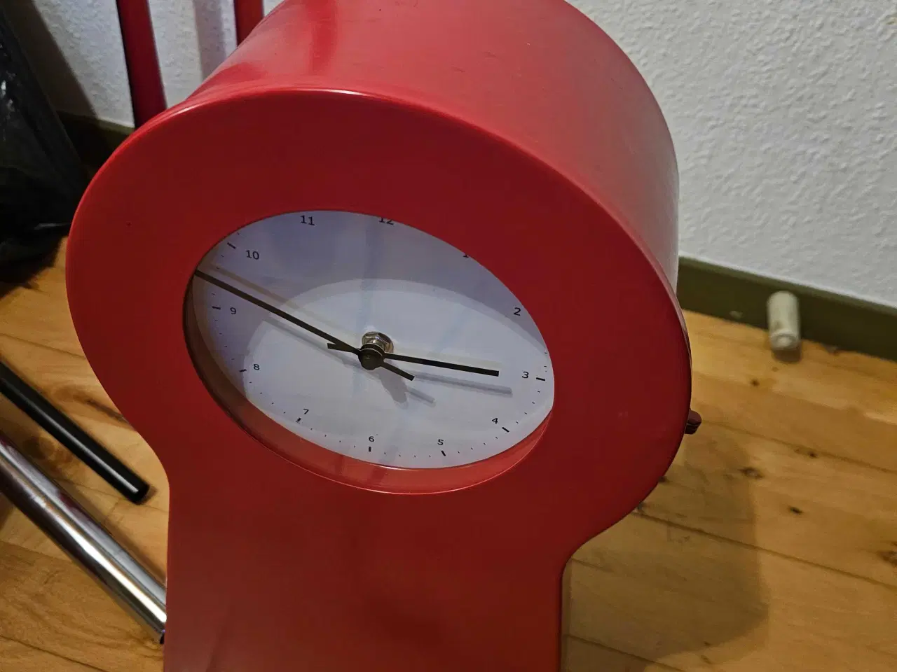 Billede 1 - Rødt Ikea ur