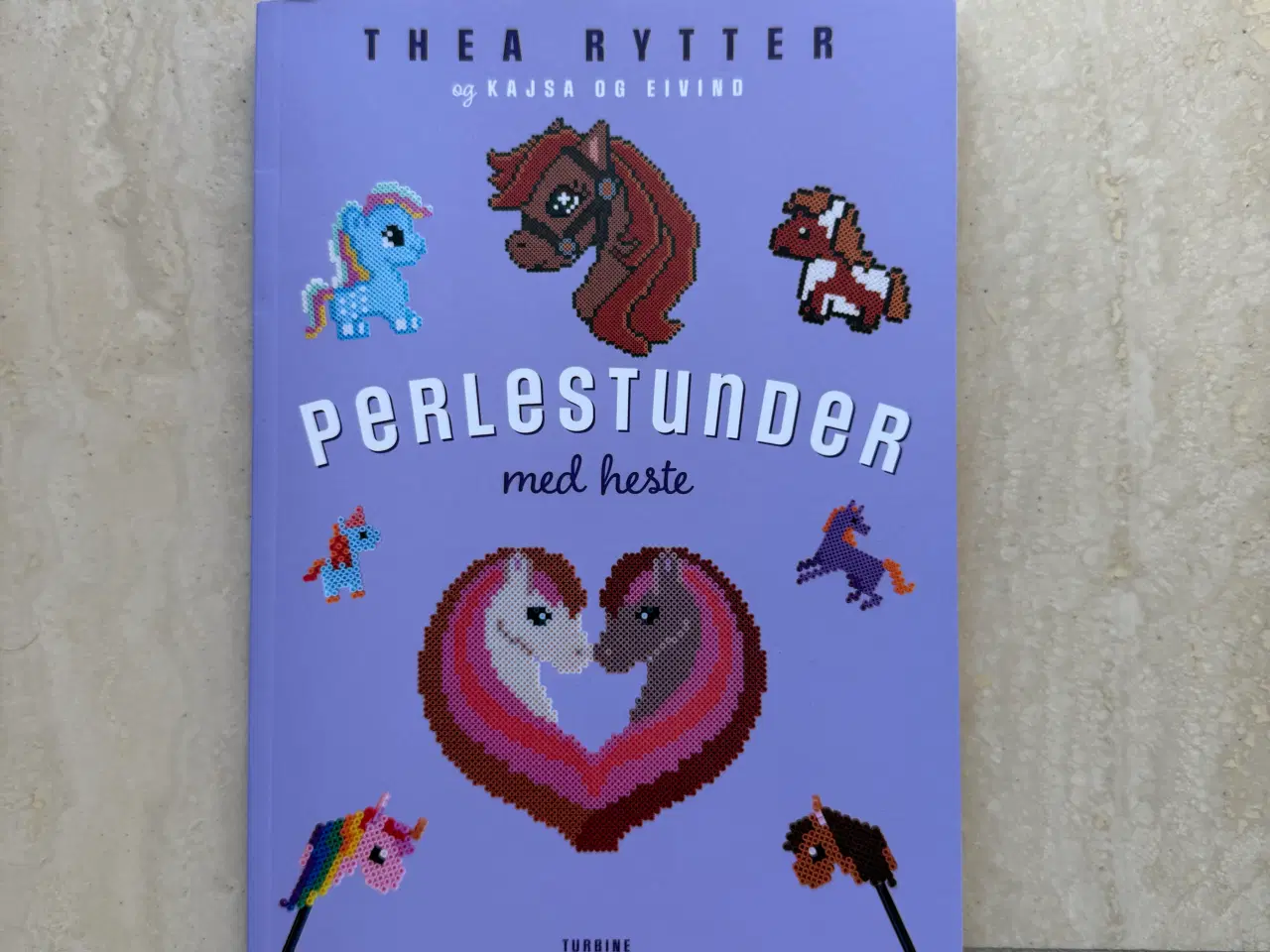 Billede 1 - Kreabog "Perlestunder med heste" for hestepiger
