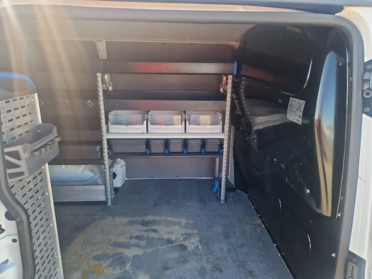 Billede 9 - VW Transporter 2,0 TDi 150 Kassevogn kort