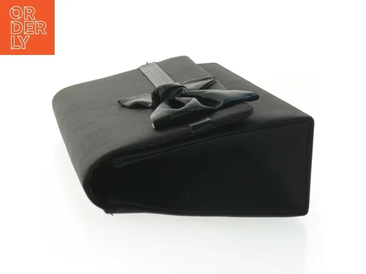 Billede 5 - Sort clutch med sløjfe fra Iber (str. 23x11 cm)