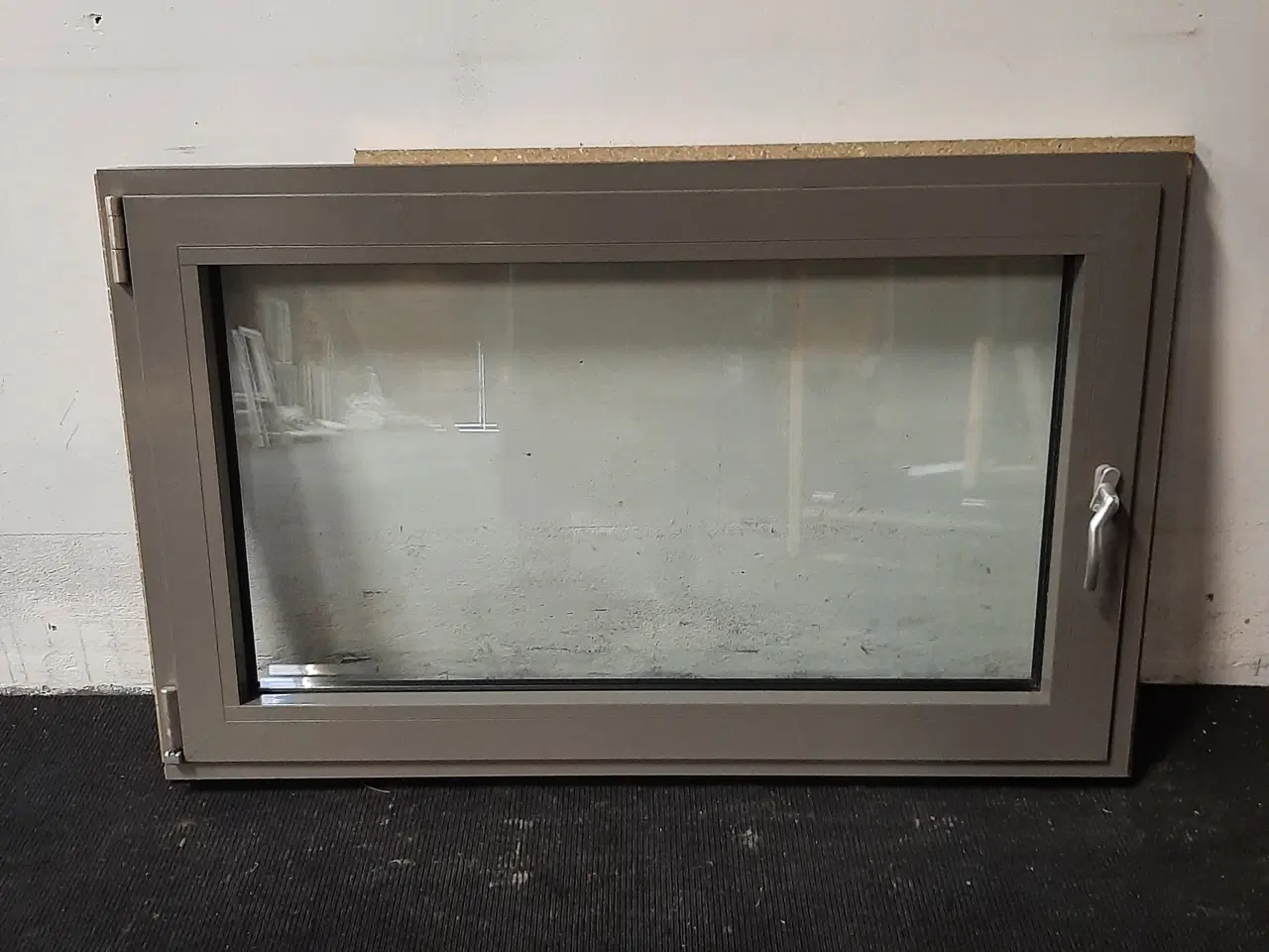 Billede 3 - Sidehængt vindue, alu, 1195x65x750mm, venstrehængt, grå