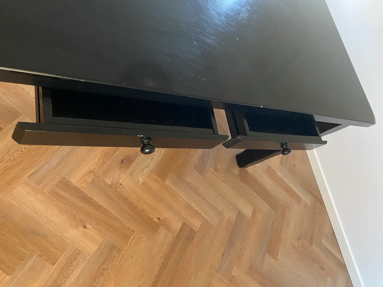 Billede 3 - Spisebord sortmalet med 2 plader