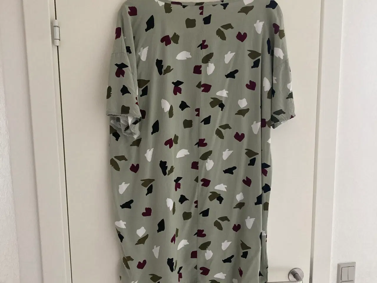 Billede 4 - Multifarvet hverdagskjole / tunika str XL