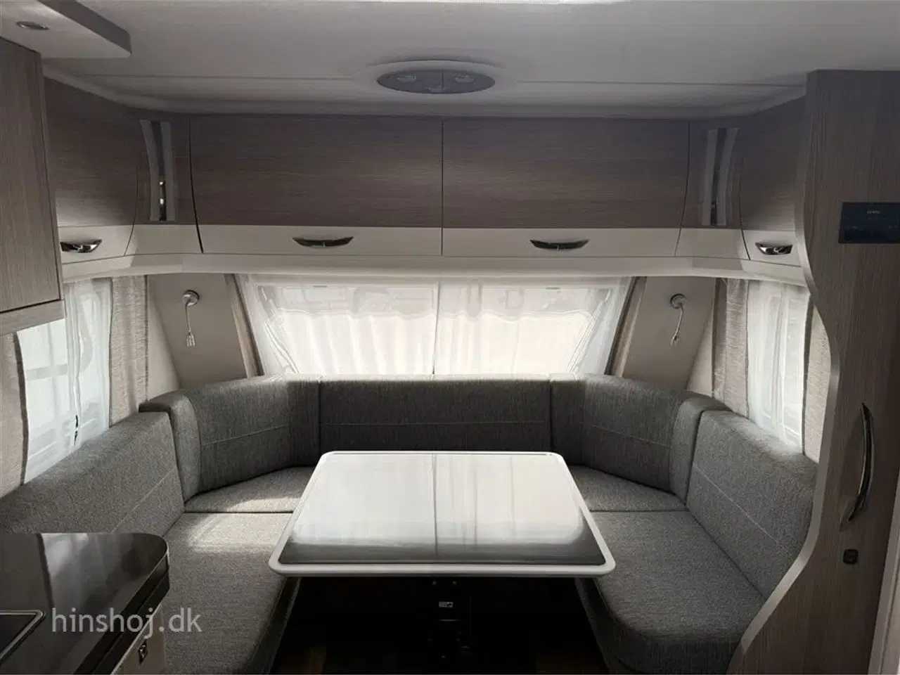 Billede 4 - 2023 - Hobby Prestige 650 KFU   Hobby 650 KFU model med Fransk seng og Køjer fra Hinshøj Caravan A/S