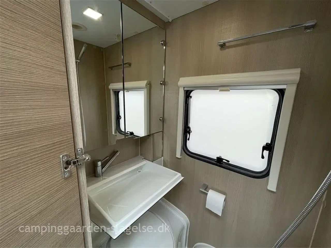 Billede 17 - 2019 - Adria Adora 593 UP   Frihed på hjul – med komfort som hjemme (bare sjovere)!