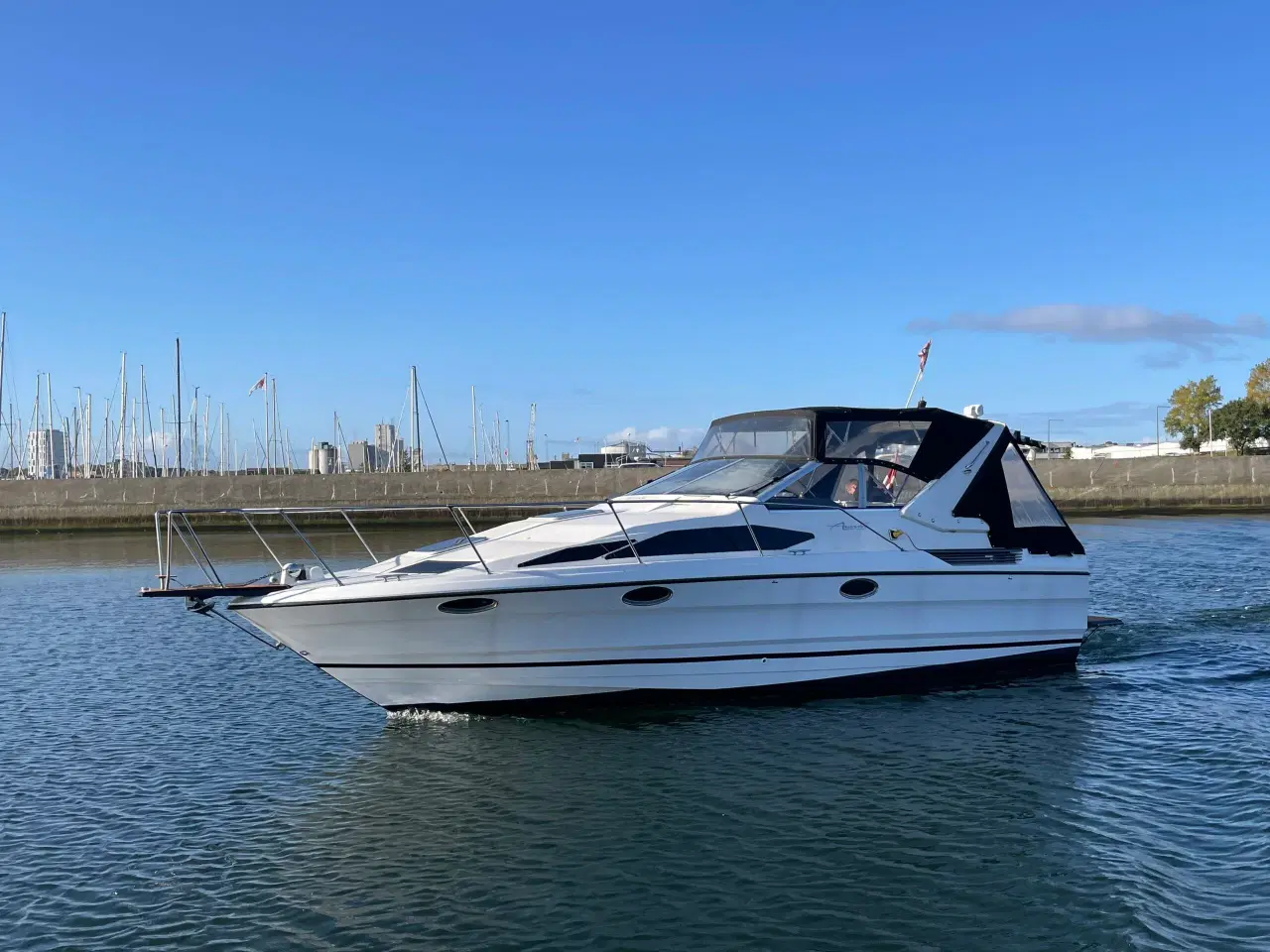 Billede 24 - Bayliner 2955 Avanti med 8,2 L Mercruiser