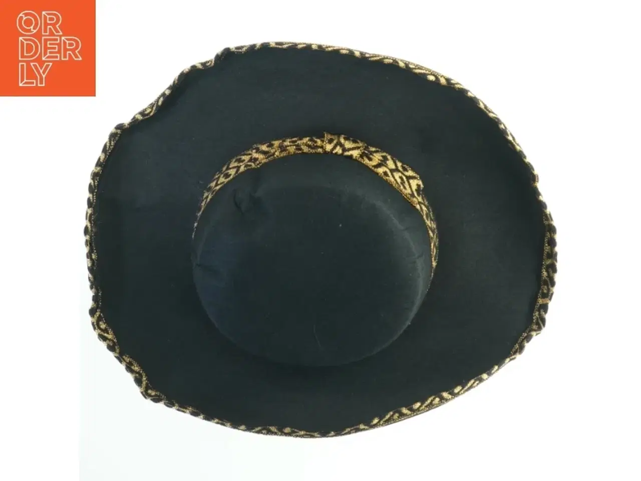Billede 2 - Sort cowboyhat med guldbånd (str. Ø 40. cm)
