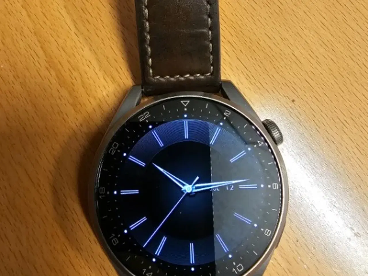 Billede 4 - Lækkert smartwatch Huawei 3 PRO 235