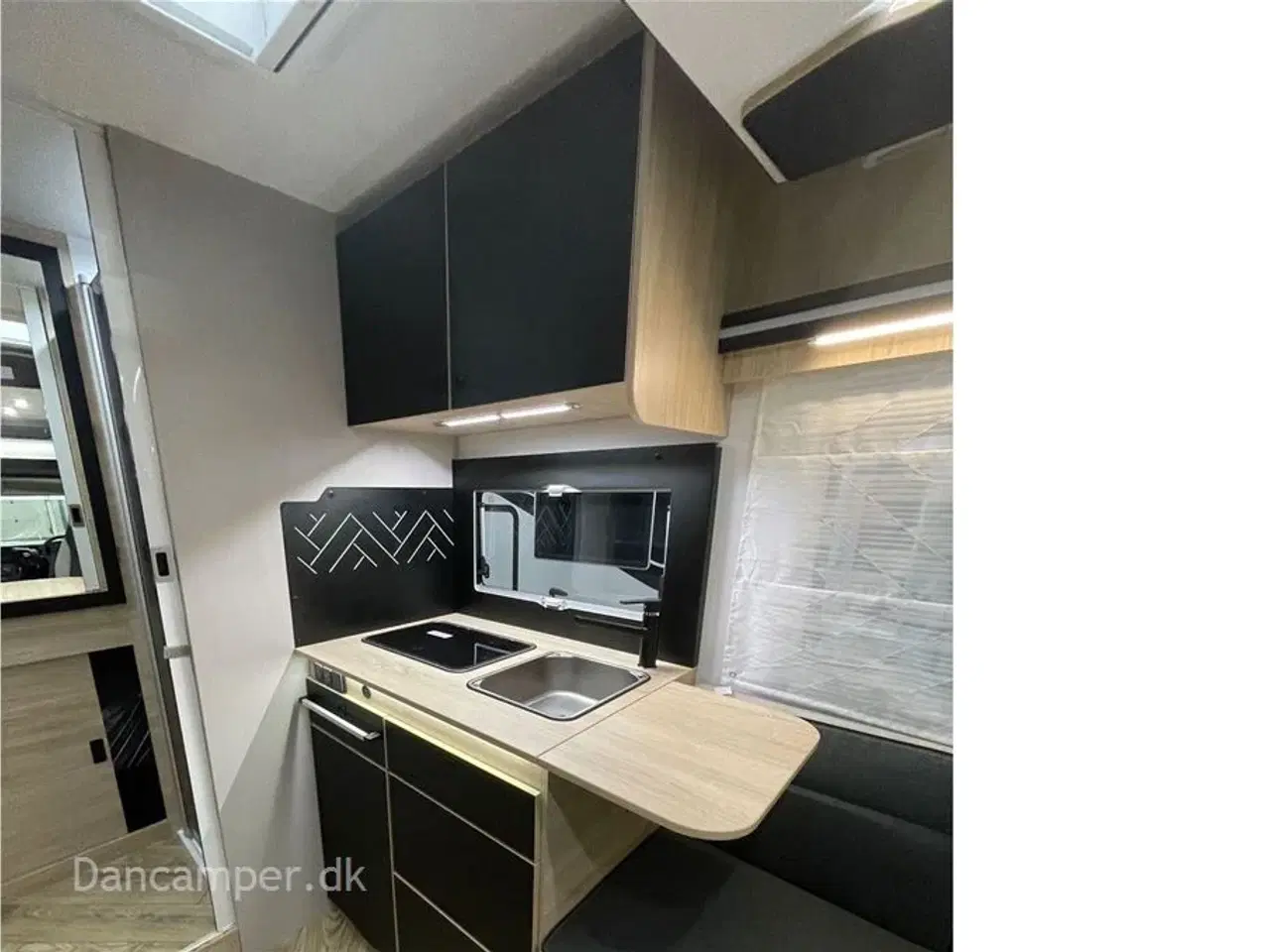 Billede 13 - 2024 - Chausson 650 Etape Line   Den flotte,  korte men dog meget rummelige Chausson 650 Etape Line  på kun 6,36 meter