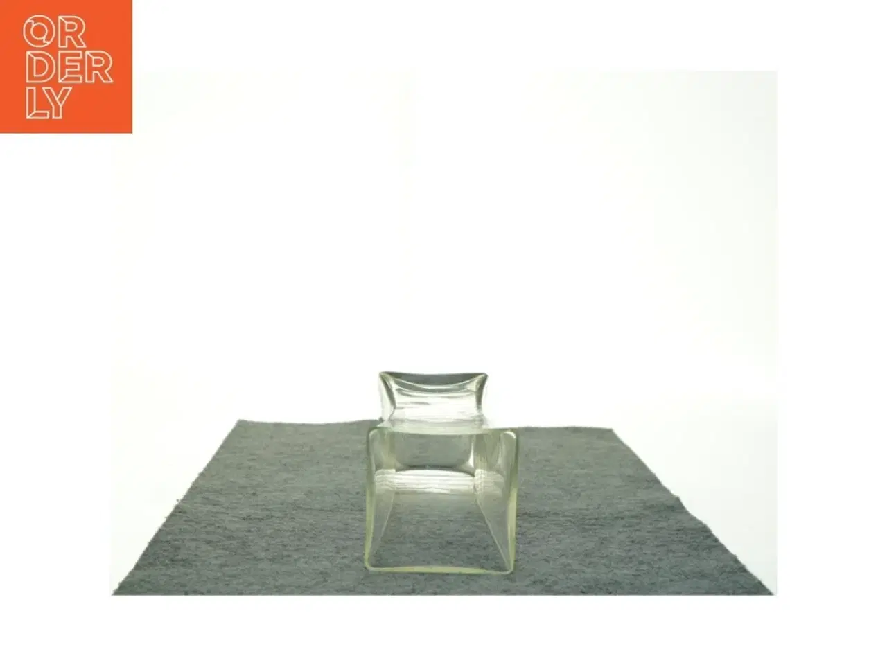 Billede 1 - Gennemsigtig glasvase (str. 20 x 10 cm)