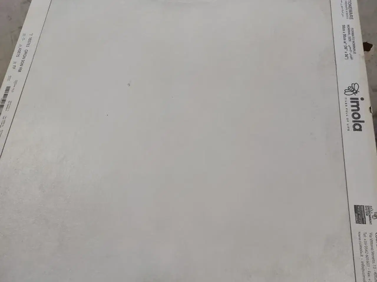 Billede 1 - Fliser lys med struktur 90x90cm