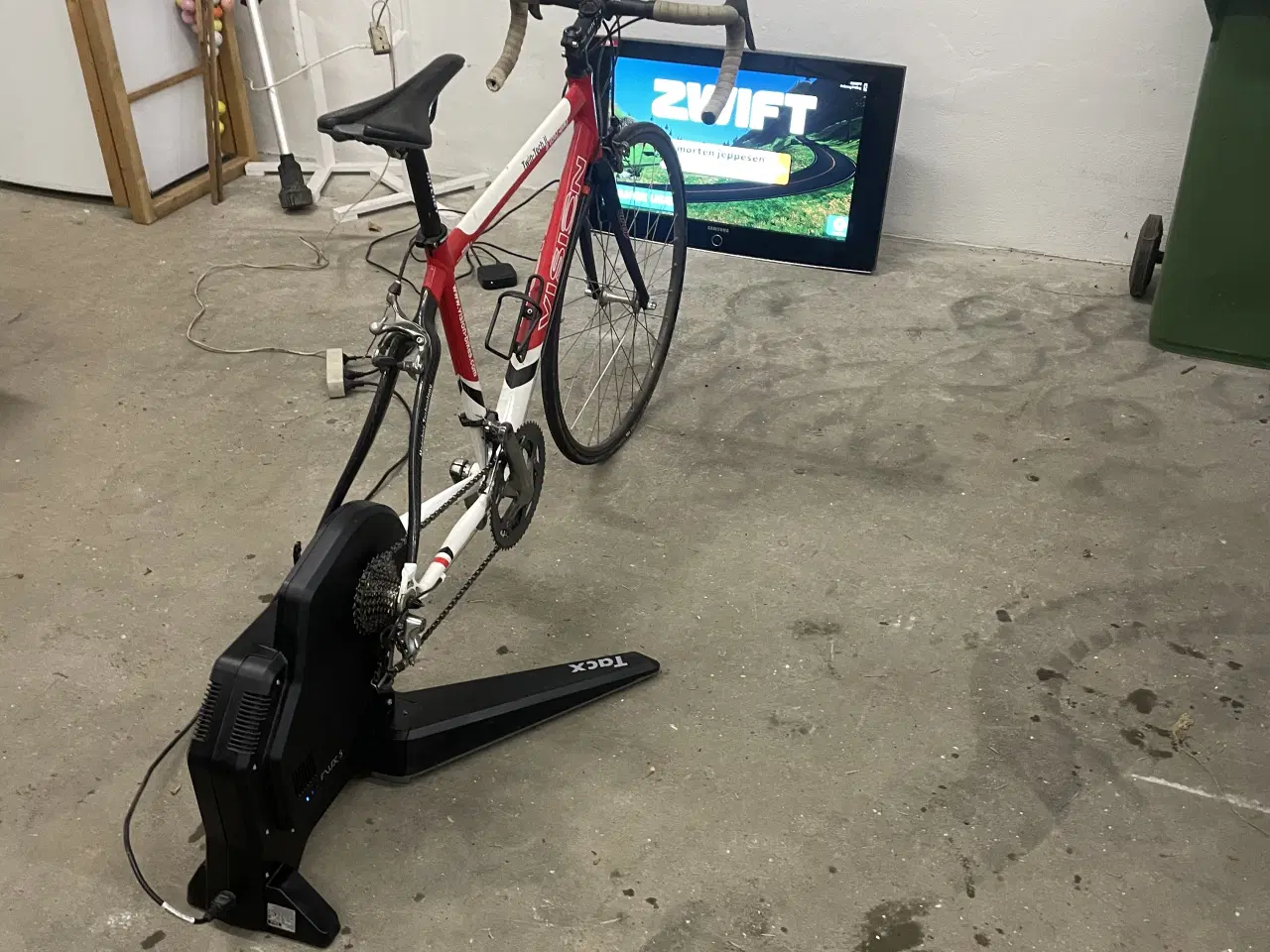 Billede 1 - Tacx flux s smart inkl. cykel, tv og appel tv