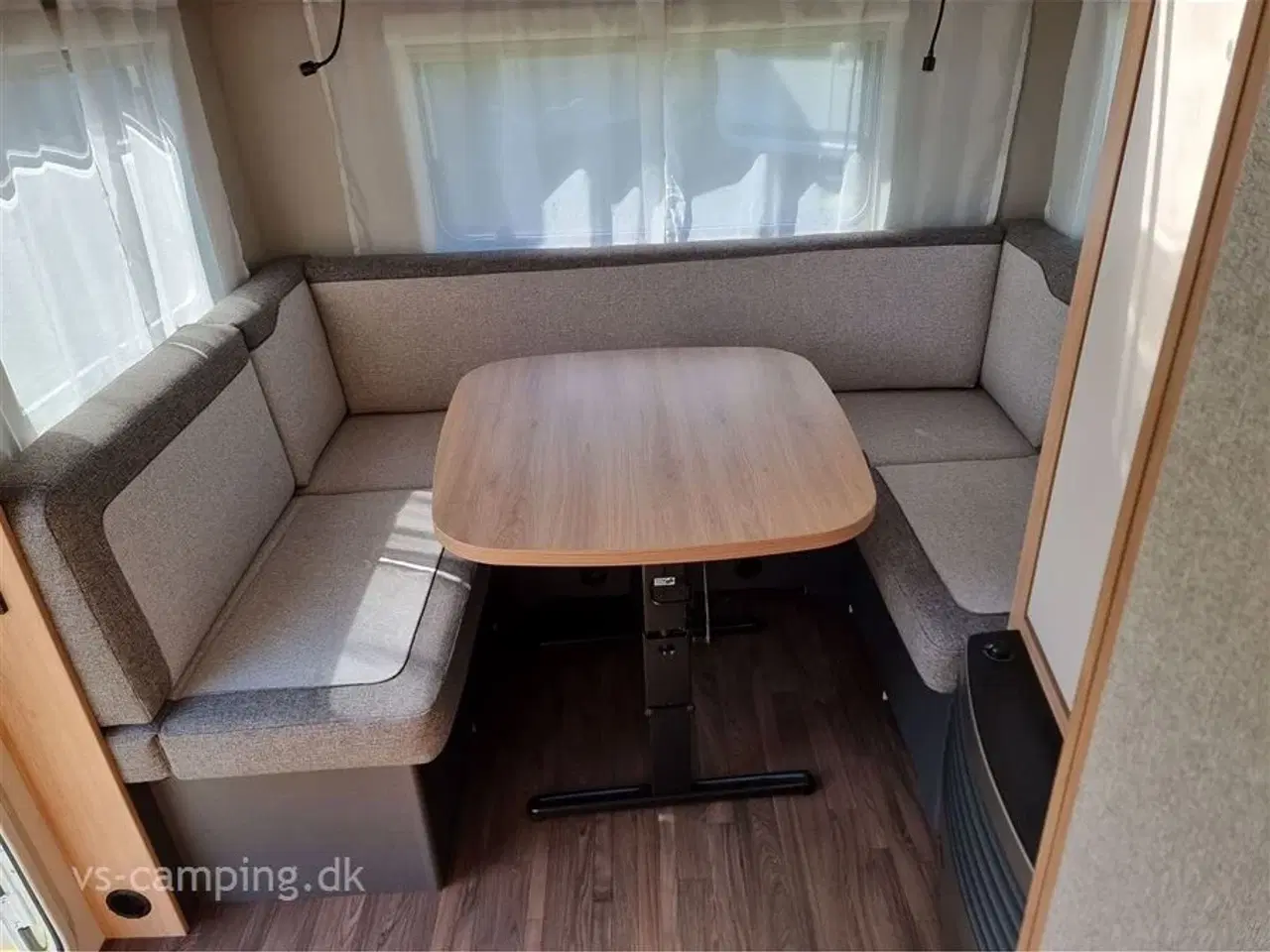 Billede 3 - 2025 - Knaus Sport 500 EU   KNAUS SPORT MED ENKELTSENGE, RUNDSIDDEGRUPPE &amp; DESIGNPAKKE