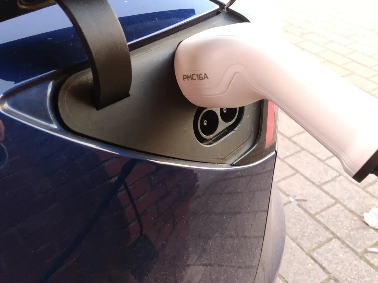 Billede 4 - Elbil oplader 8-16A med LCD display, RFID kort, app styring og 5 meter kabel