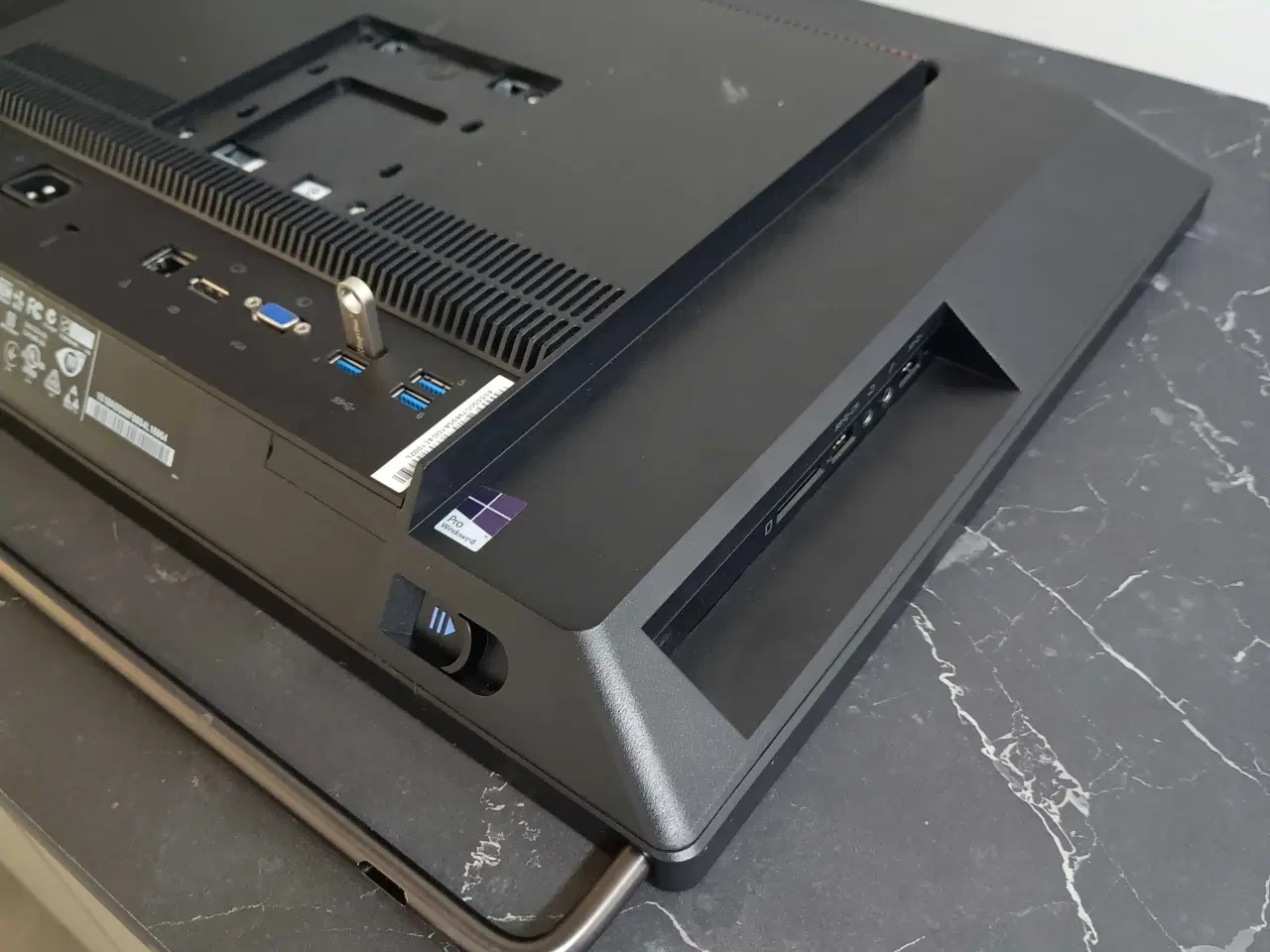 Billede 4 - Lenovo M93z - Alt-i-en PC med Touchskærm