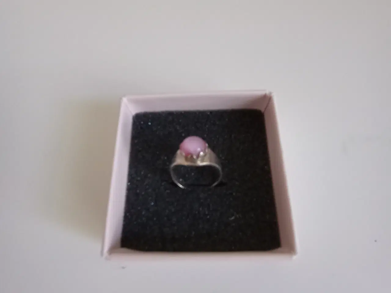 Billede 1 - Sølv ring med rosa kvarts str. 44