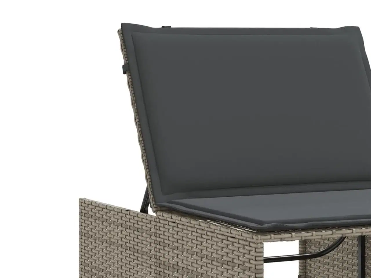 Billede 10 - Liggestole 2 stk. med bord grå polyrattan