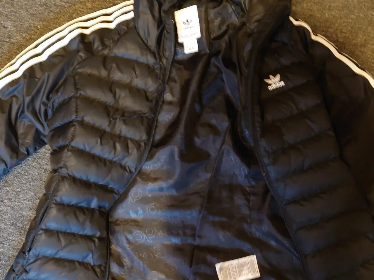 Billede 3 - Adidas jakke 