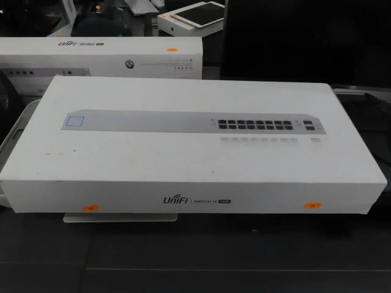 Billede 1 - PoE switch UNIFI