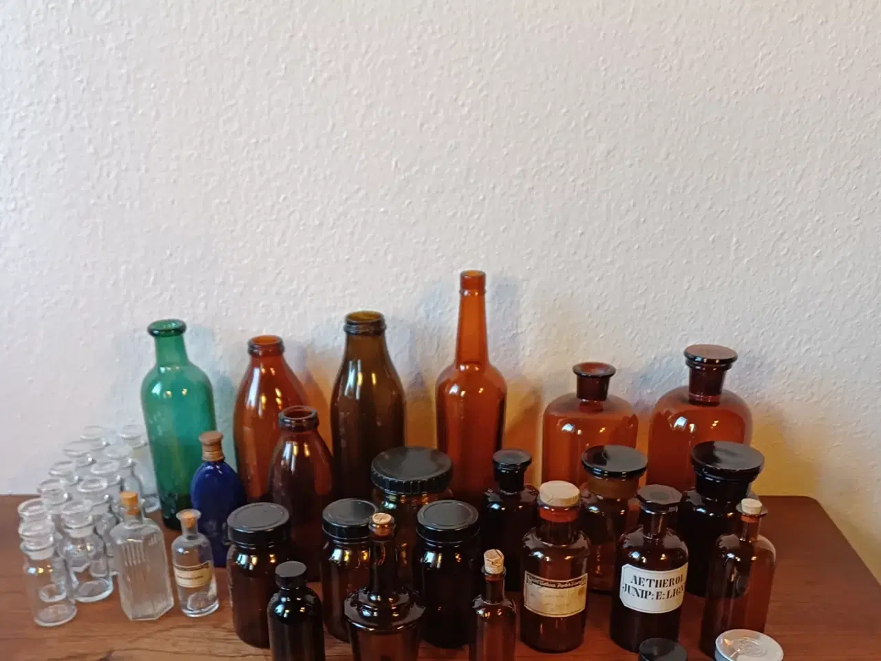 Billede 2 - Gamle apotekerglas og mælkeflasker