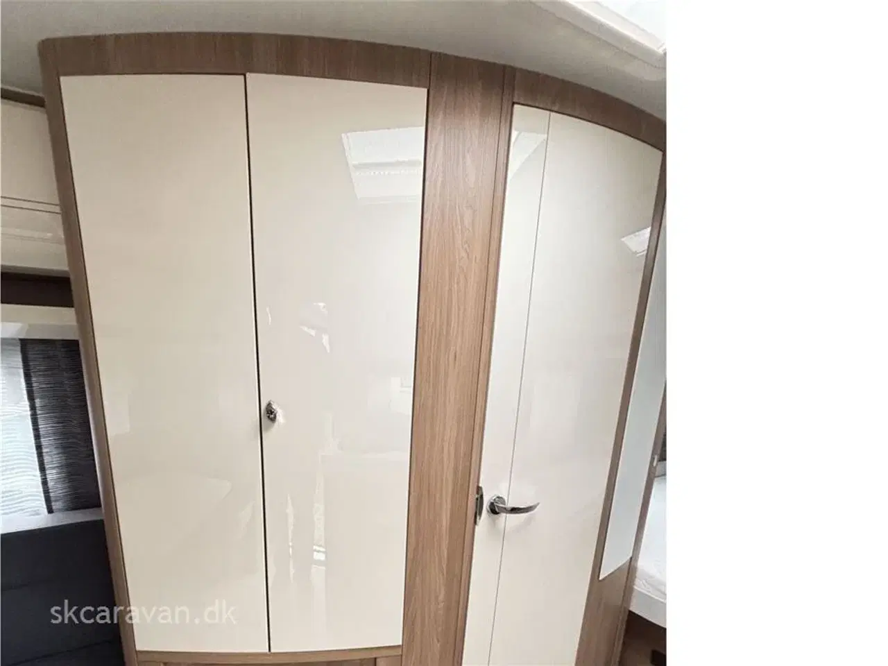 Billede 9 - 2022 - Hobby Excellent 495 UL Står som Ny, Fyldt med udstyr