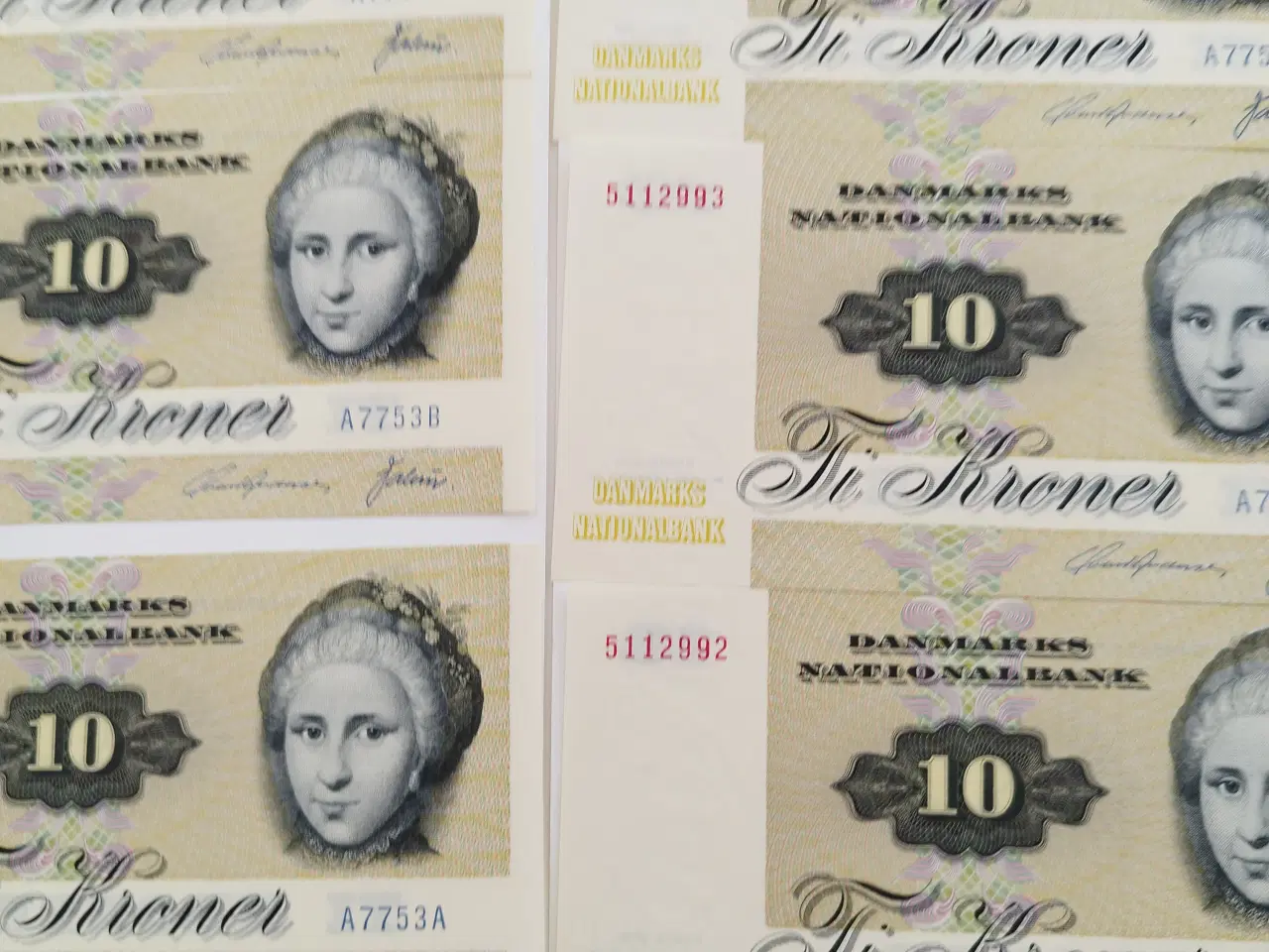 Billede 2 - Ti Kroner fra 1975. Bankfriske 