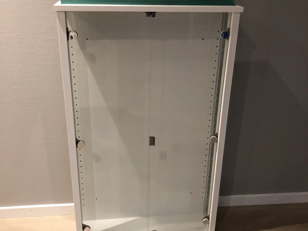 Billede 1 - Glasskab
