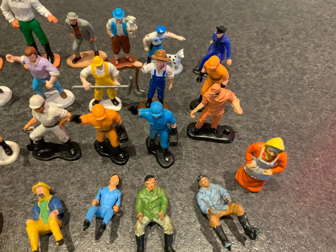 Billede 2 - 25 gamle legetøjs figurer m.m