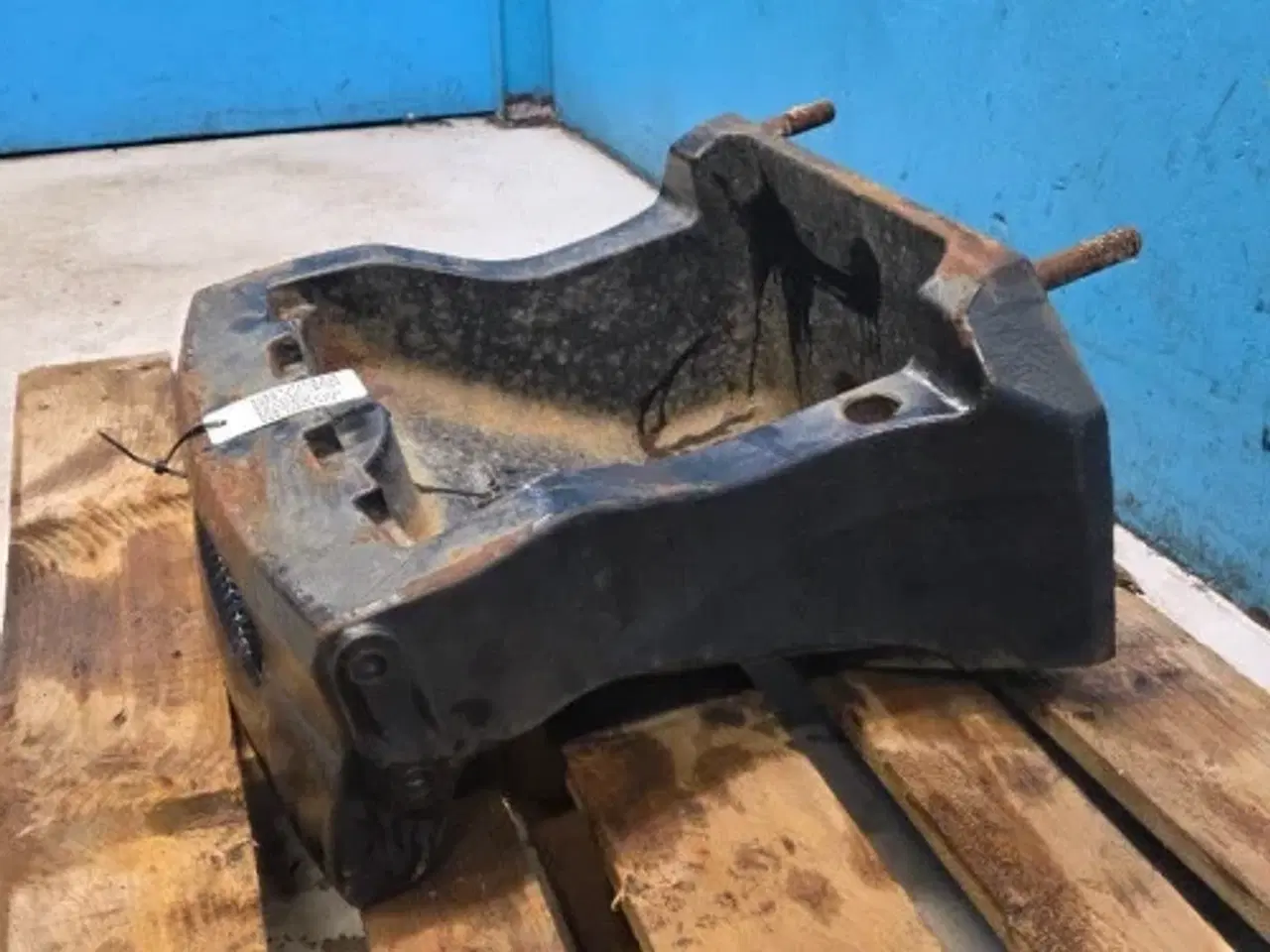 Billede 9 - New Holland T7 Frontvægt Holder 84232748