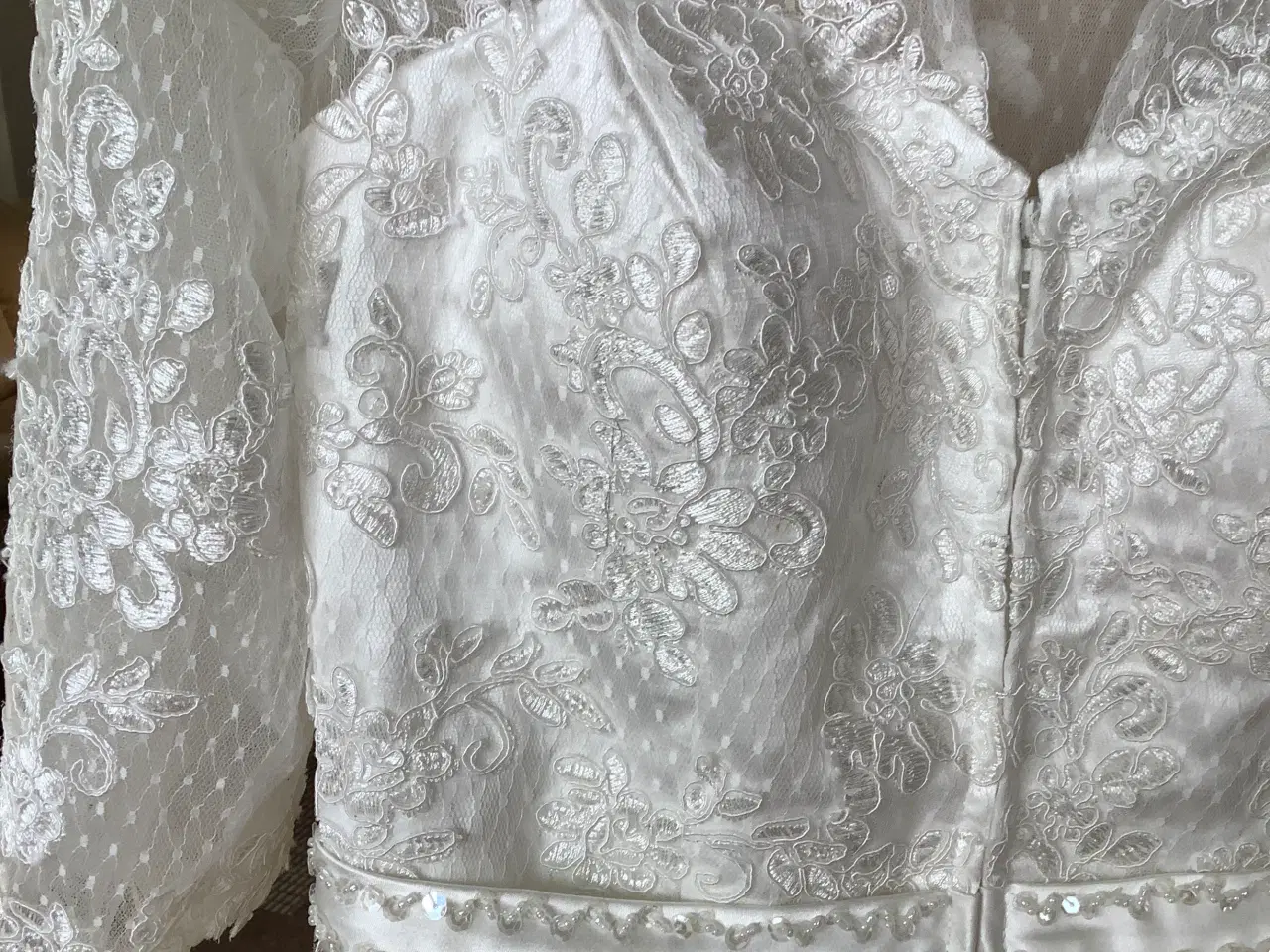 Billede 3 - Hvid konfirmands kjole. 