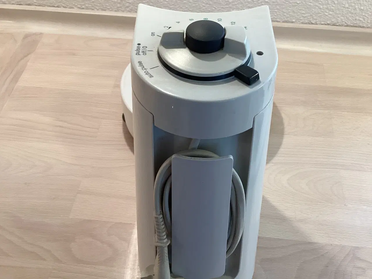 Billede 5 - BRAUN K3000 køkkenmaskine uden tilbehør