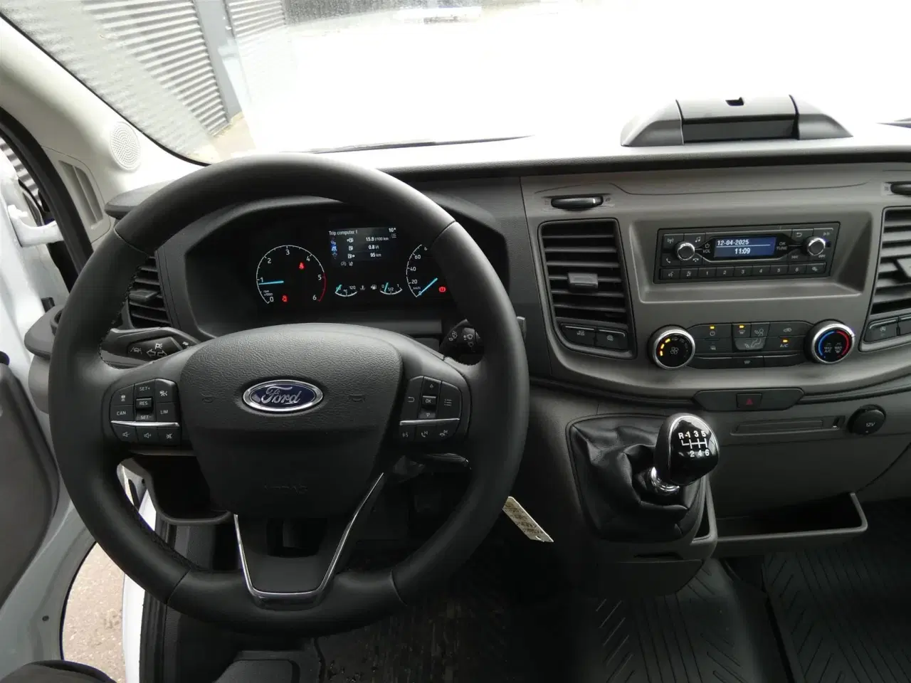 Billede 9 - Ford Transit 350 L2H1 2,0 TDCi Trend RWD 170HK Ladv./Chas. 6g