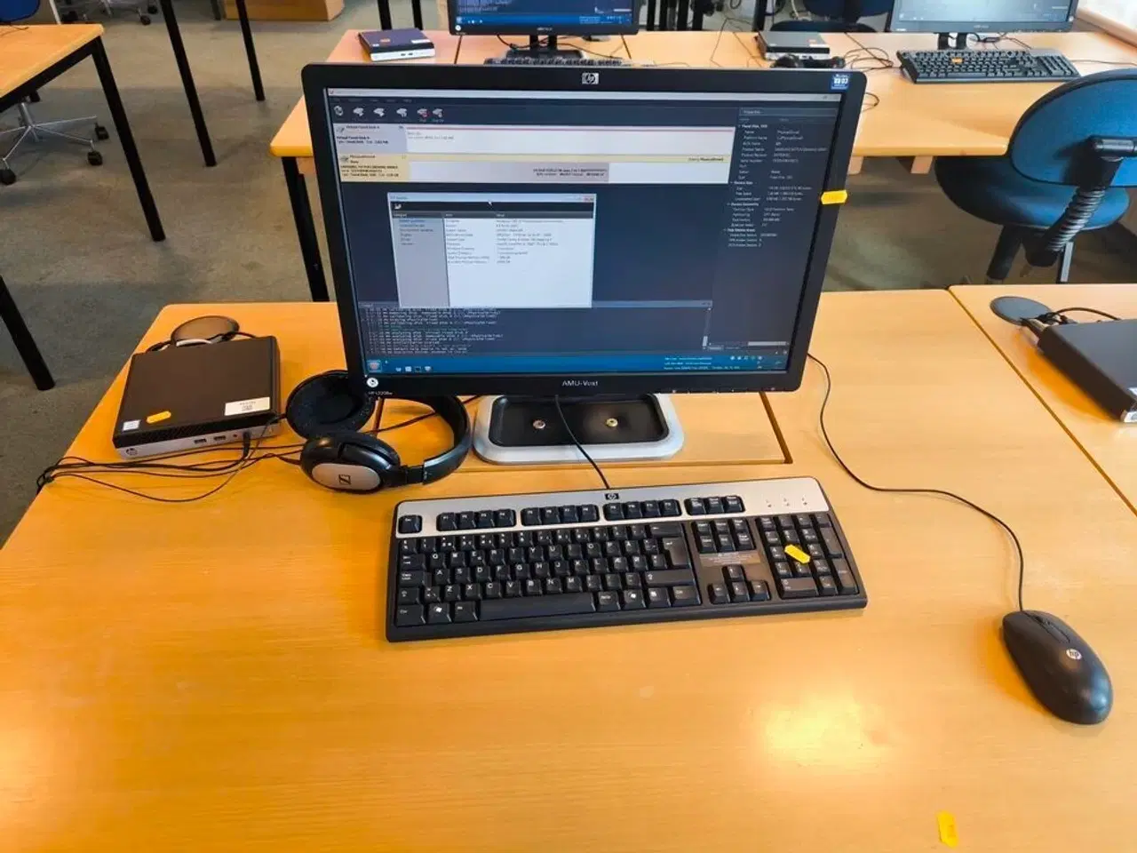 Billede 1 - Skærm 22" m. tastatur HP L2206w (PC medfølger ikke)