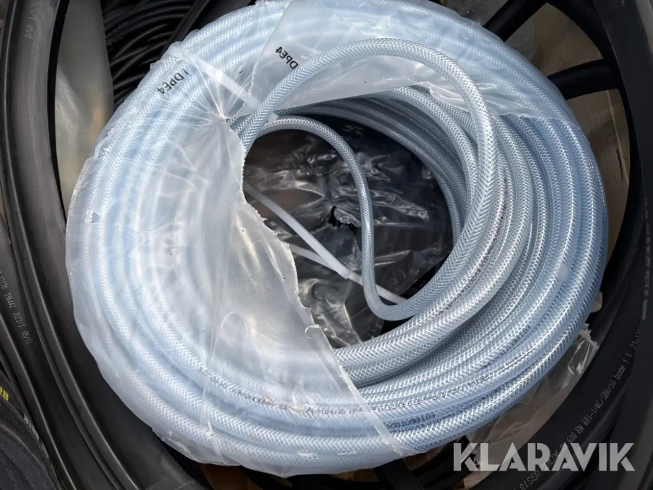 Billede 11 - Lot - Assorterede slanger, remme og øvrigt 2 paller