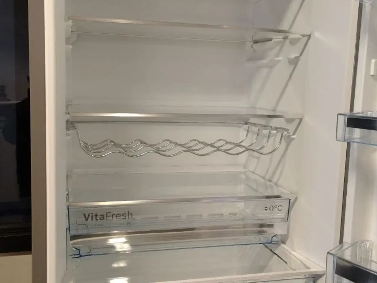 Billede 2 - Køle-/fryseskab Bosch KGE49AICA/10