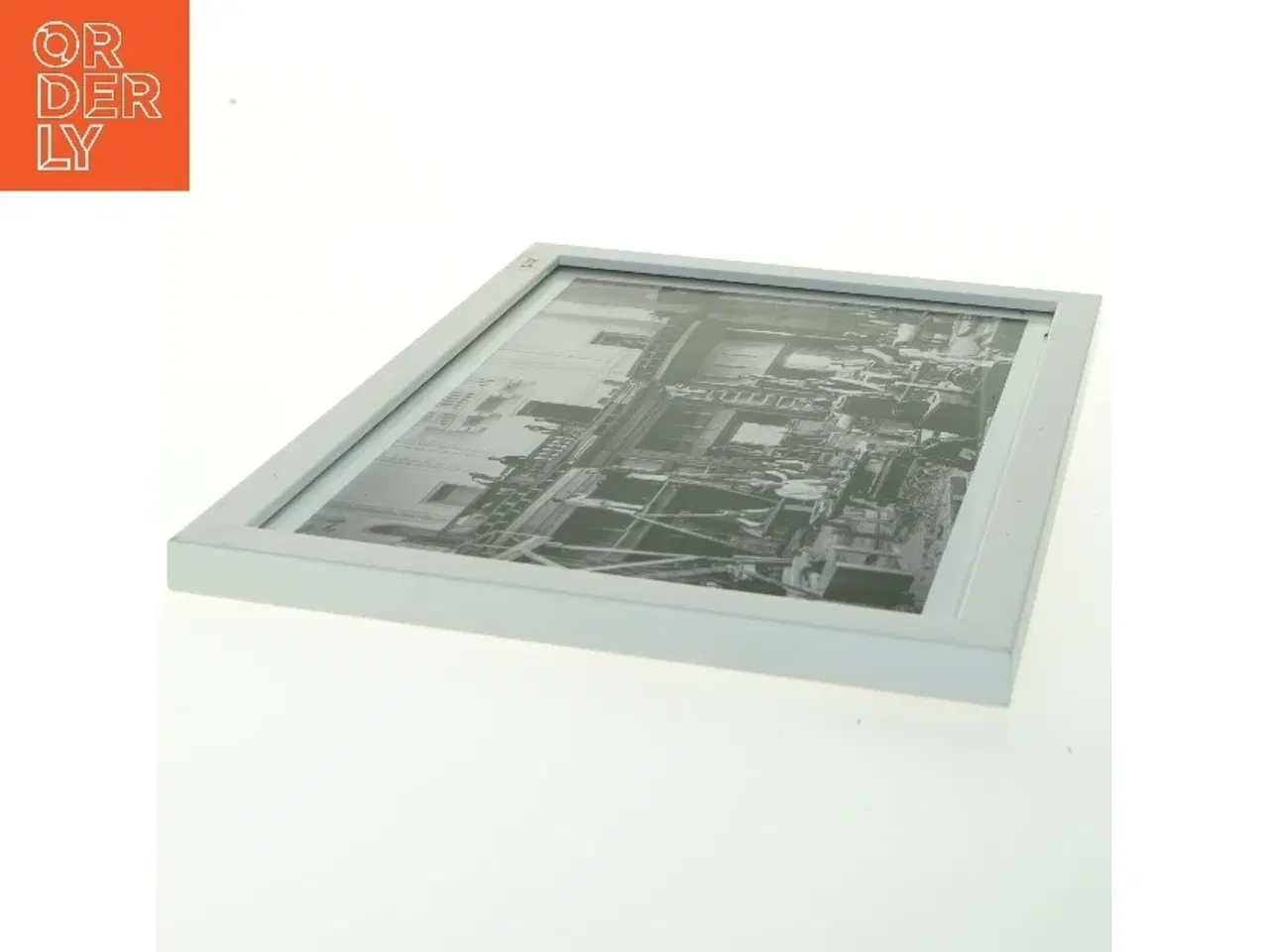 Billede 3 - Indrammet sort/hvid fotografisk tryk fra Nielsen (str. 21x29,7 cm)