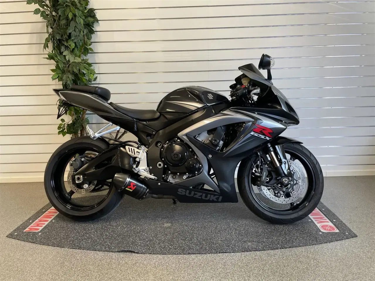 Billede 1 - Suzuki GSX-R750 K7