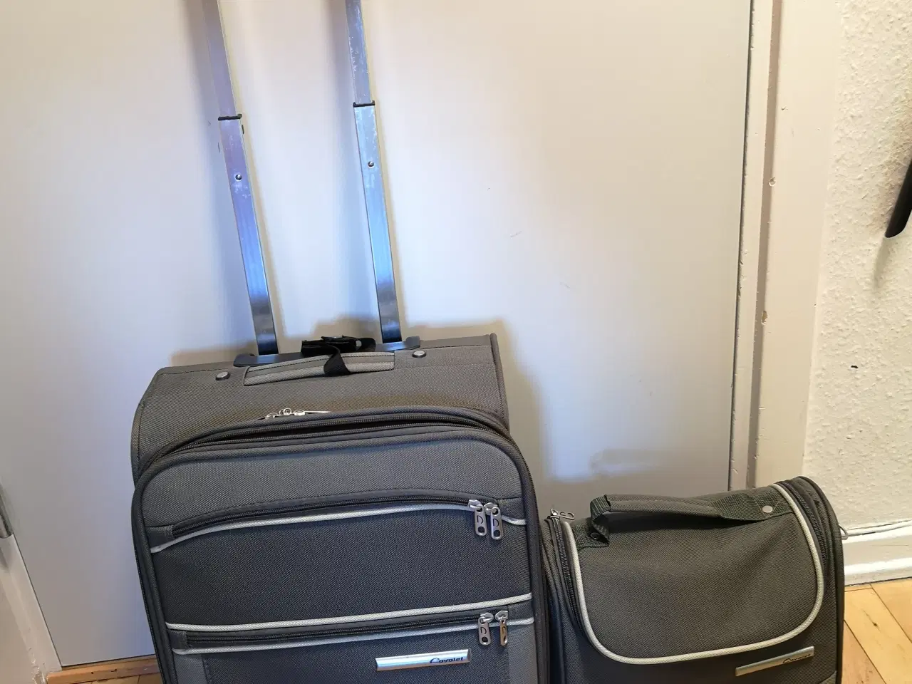 Billede 3 - Cavalet  250 kr Lille 18x30x25 stor 25x33x45