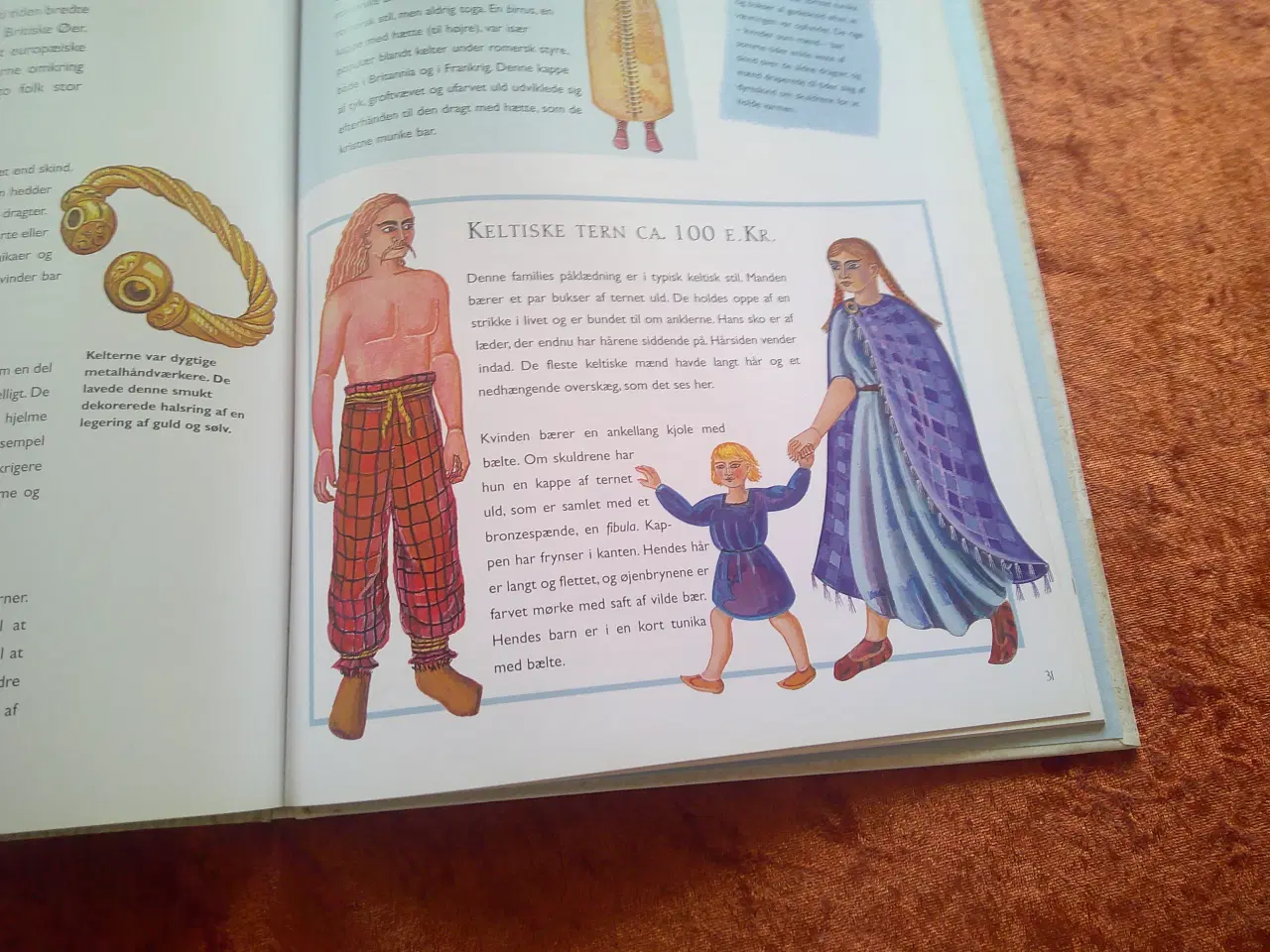 Billede 4 - Tøj og mode i oldtiden, Christine Hatt
