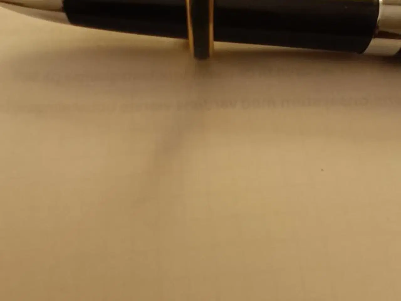 Billede 1 - 22 karat guldring med jade, sælges for guldprisen