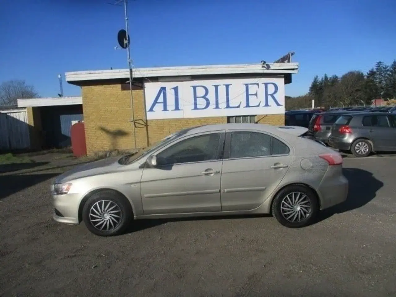 Billede 10 - Mitsubishi Lancer 1,5 Invite SportBack