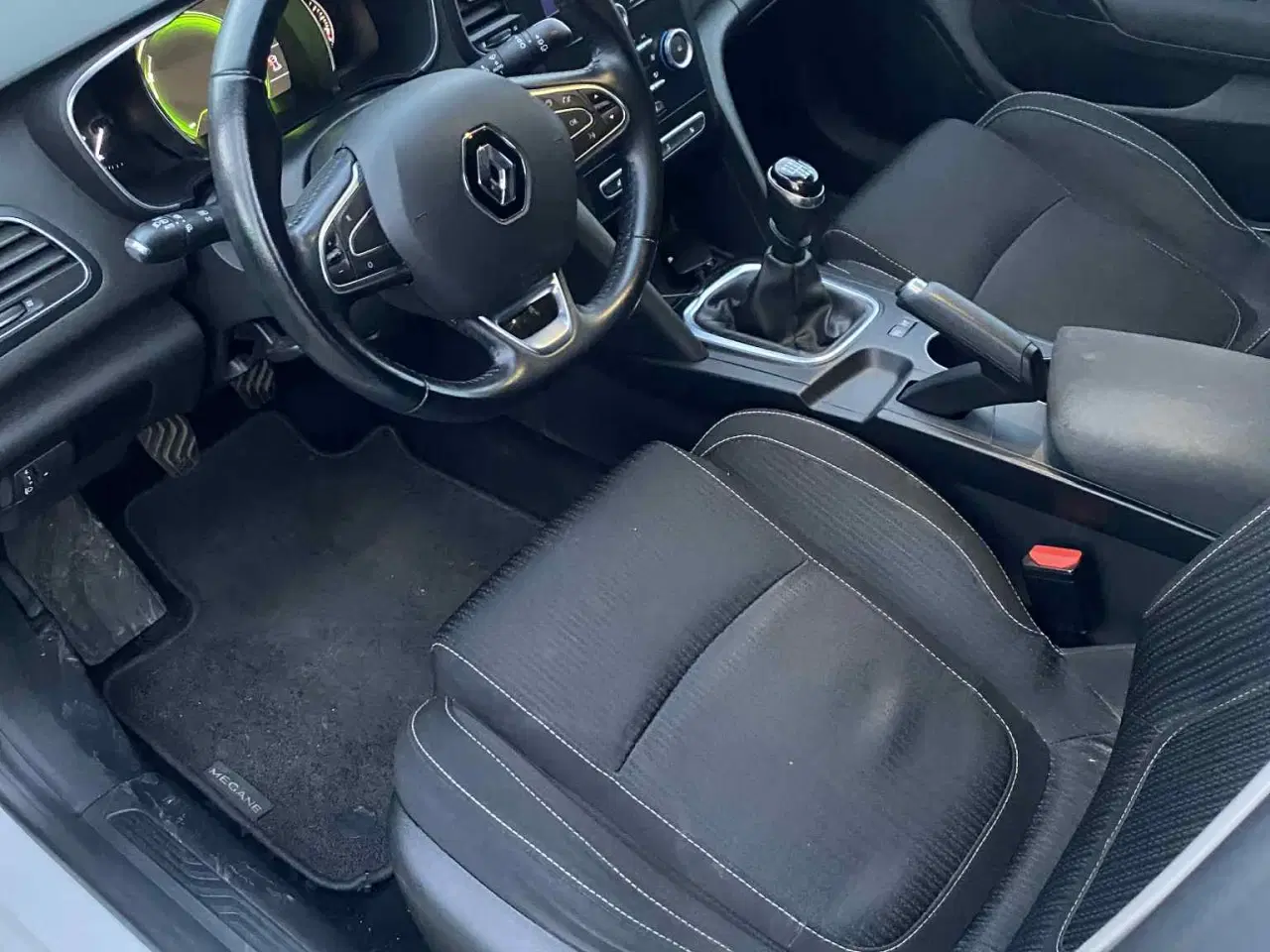 Billede 6 - NYSYNET Renualt Megane - Perfekt familievogn