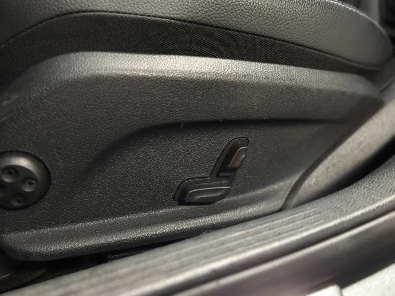 Billede 9 - Mercedes C220 d 2,2 AMG Line stc. aut.