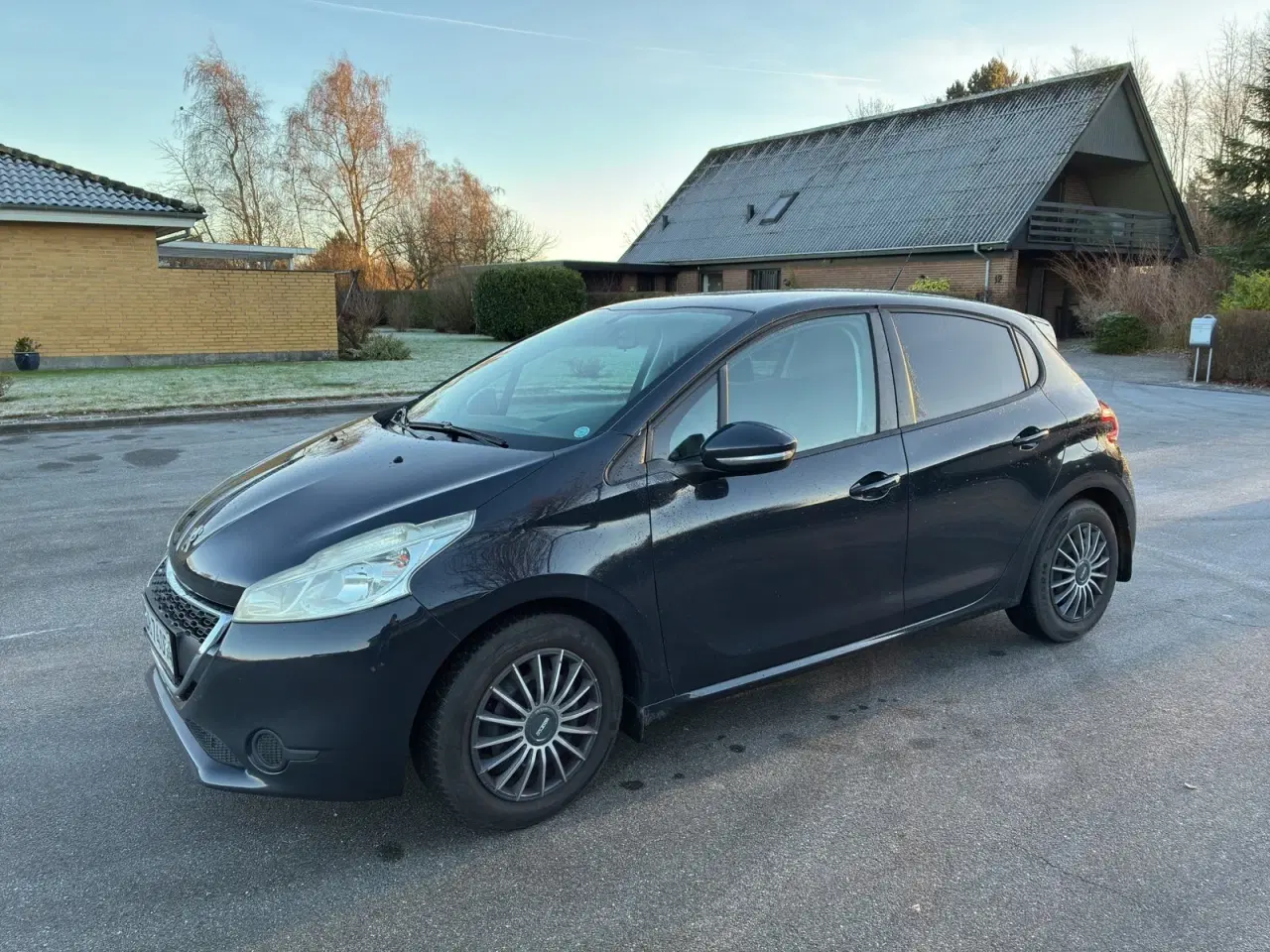 Billede 1 - Peugeot 208 1,6 BlueHDi 100 Active