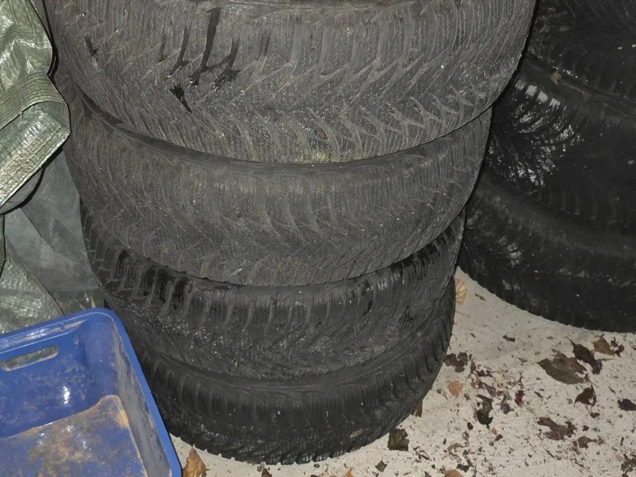 Billede 1 - Vinterdæk på stålfælge 15"