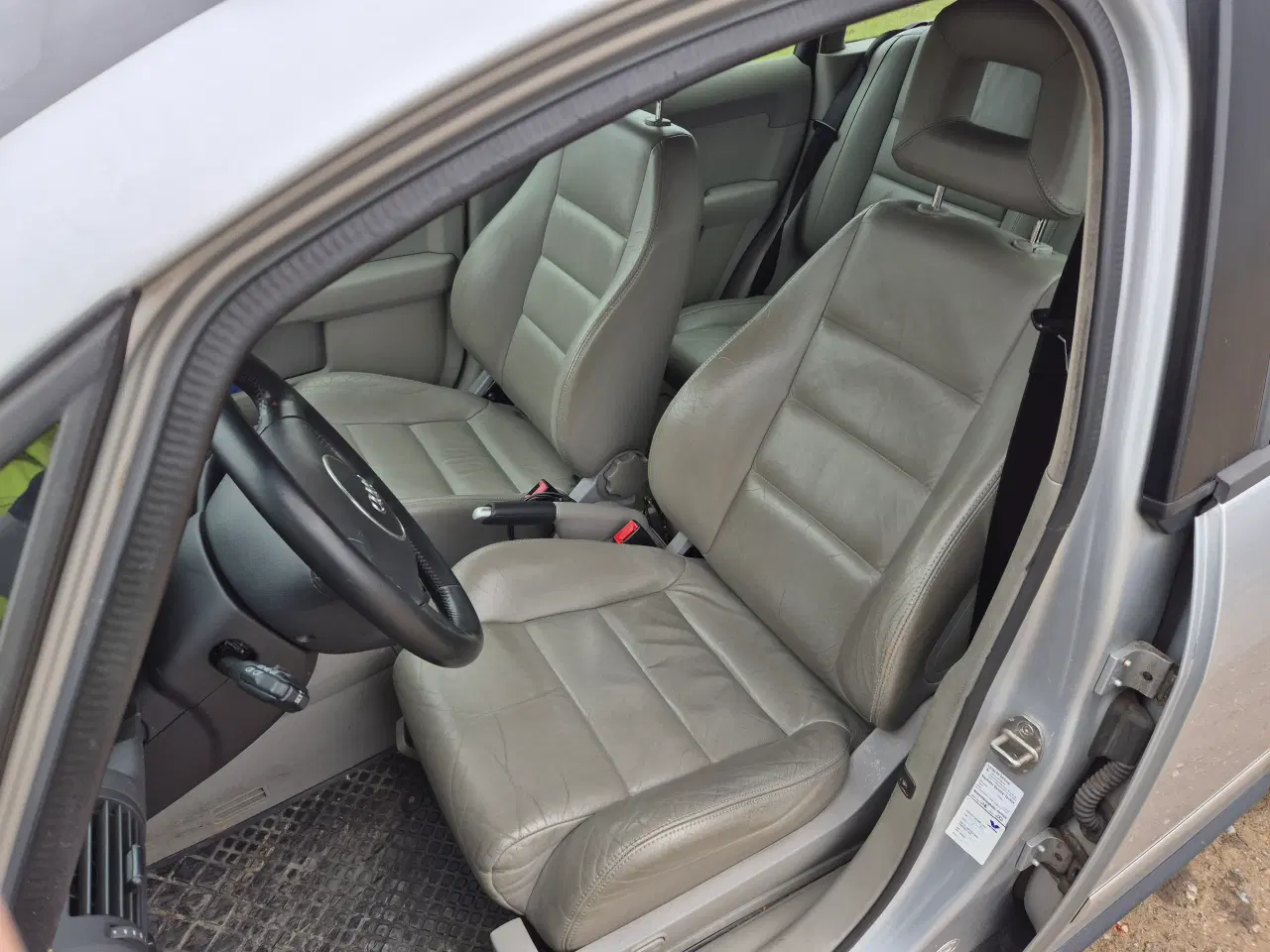 Billede 5 - Godt udstyret