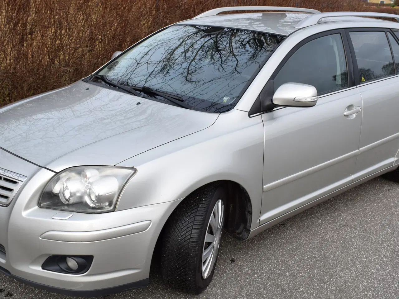 Billede 1 - Toyota Avensis 2.0