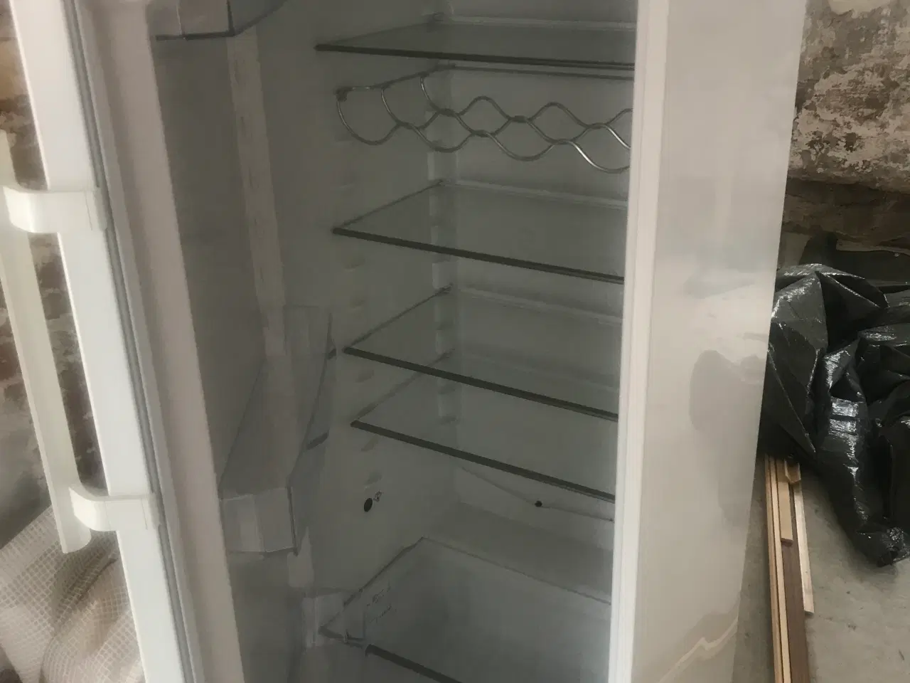 Billede 3 - Køleskab fritstående, 154 cm høj og 317L