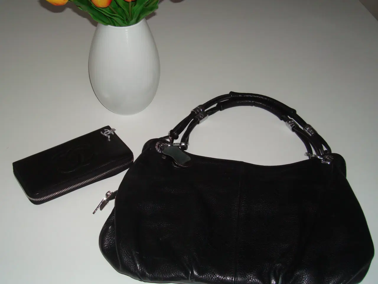 Billede 6 - Stor flot skuldertaske og flot pung.